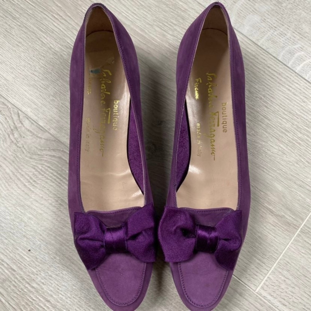 Salvatore Ferragamo suede purple flats with bow 7 A2